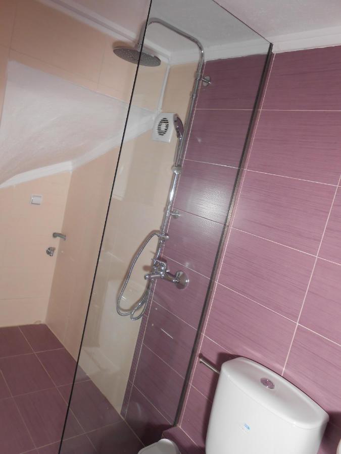 Excellent Villa 보우르보우로우 외부 사진