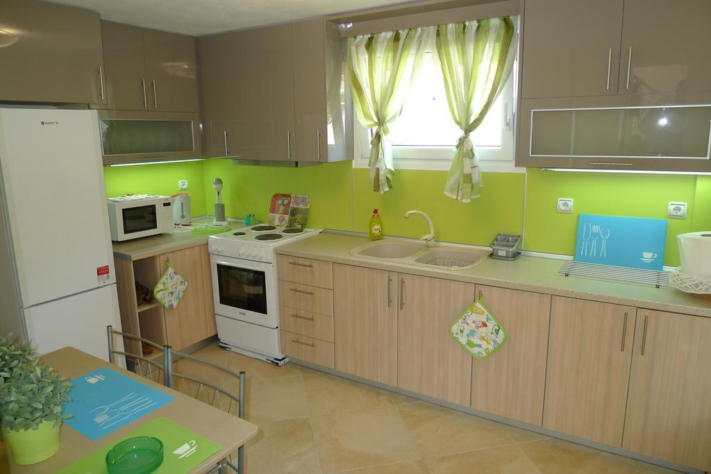 Excellent Villa 보우르보우로우 외부 사진