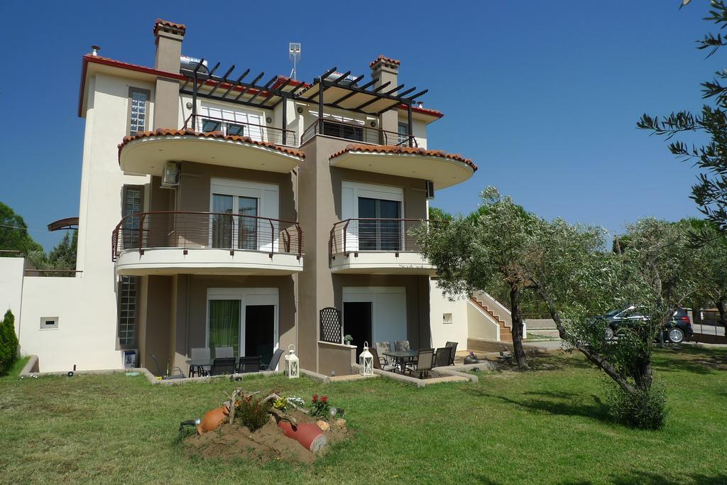 Excellent Villa 보우르보우로우 외부 사진