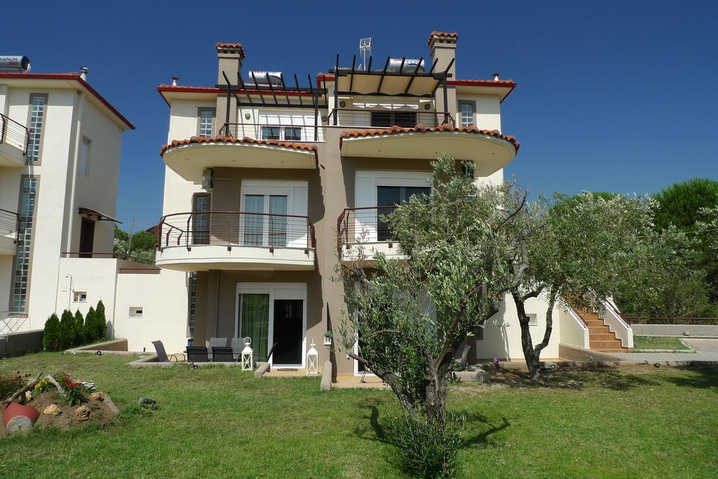 Excellent Villa 보우르보우로우 외부 사진