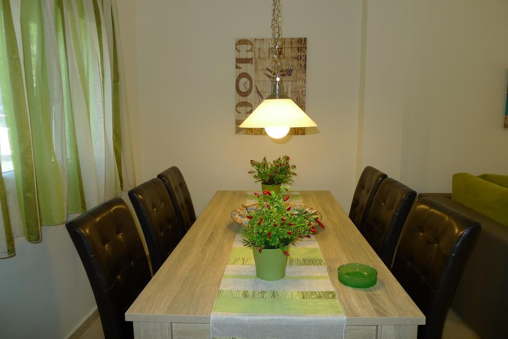 Excellent Villa 보우르보우로우 외부 사진