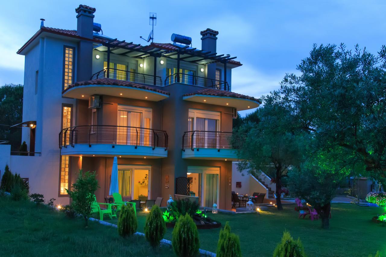 Excellent Villa 보우르보우로우 외부 사진